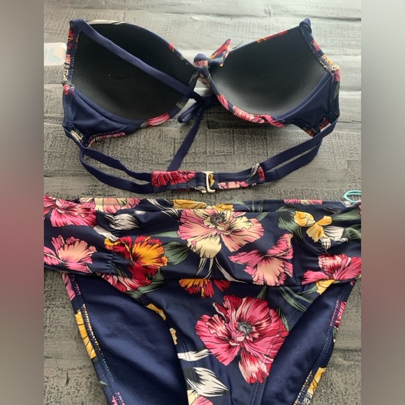Kona Sol 2 Piece Bikini, Navy & Floral Design, Gold tone closure top, NWT - Picture 2 of 6
